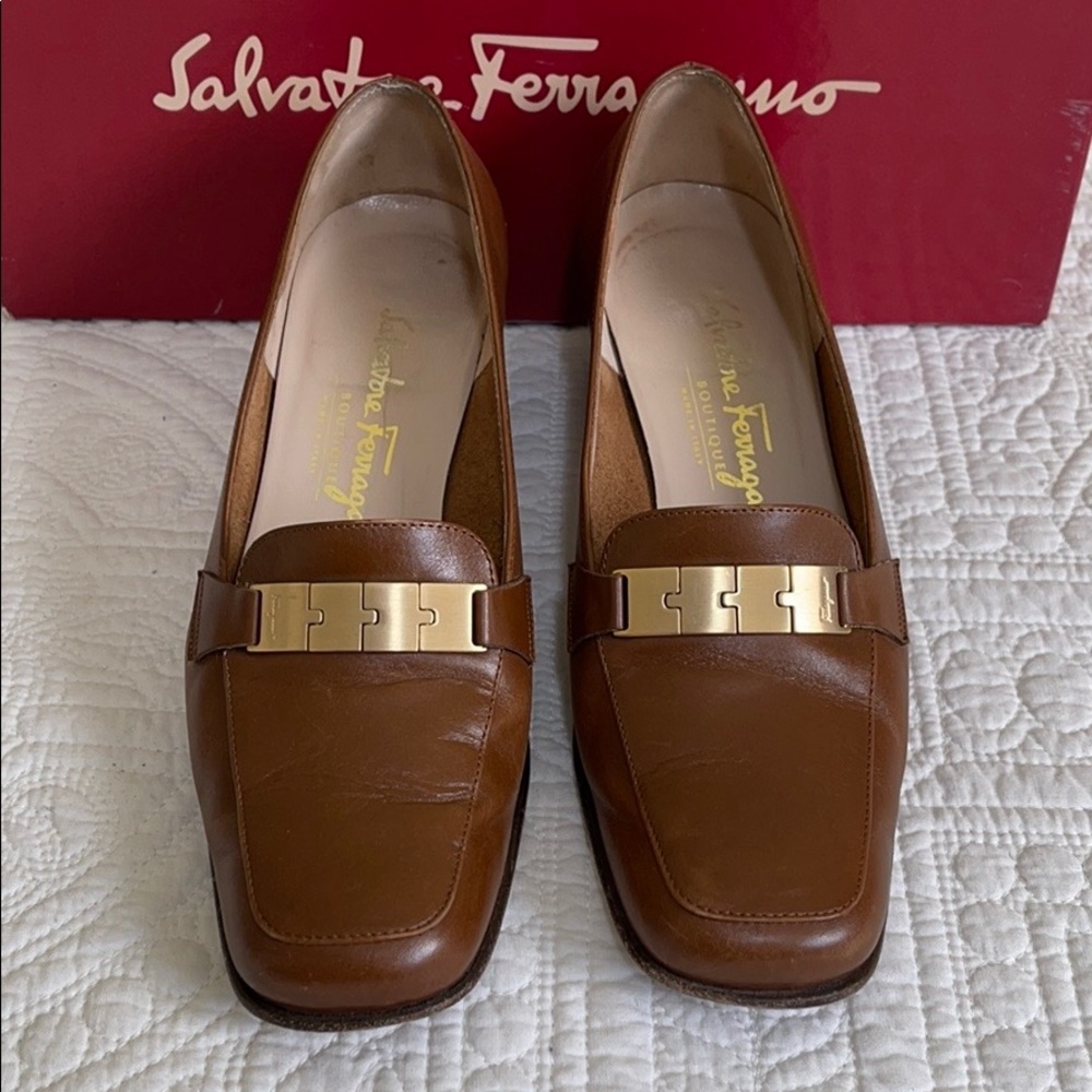 Salvatore Ferragamo Berna Nero Calf Shoes 6D